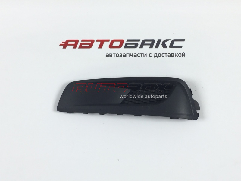 Grille/Fog Light Bezel Subaru Legacy (B14) 2010>