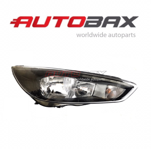 Headlight Right Ford Focus III 2011>