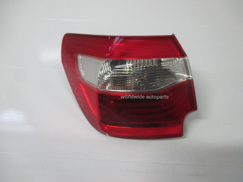 Light Rear Left Kia Rio 2011>2017